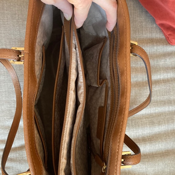 Michael Kors large tote work bag. - Picture 5 of 9